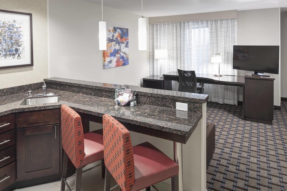 By Marriott Dallas Plano/richardson Plano