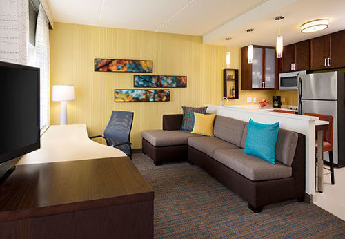 Hotel By Marriott Dallas Plano/richardson 3*