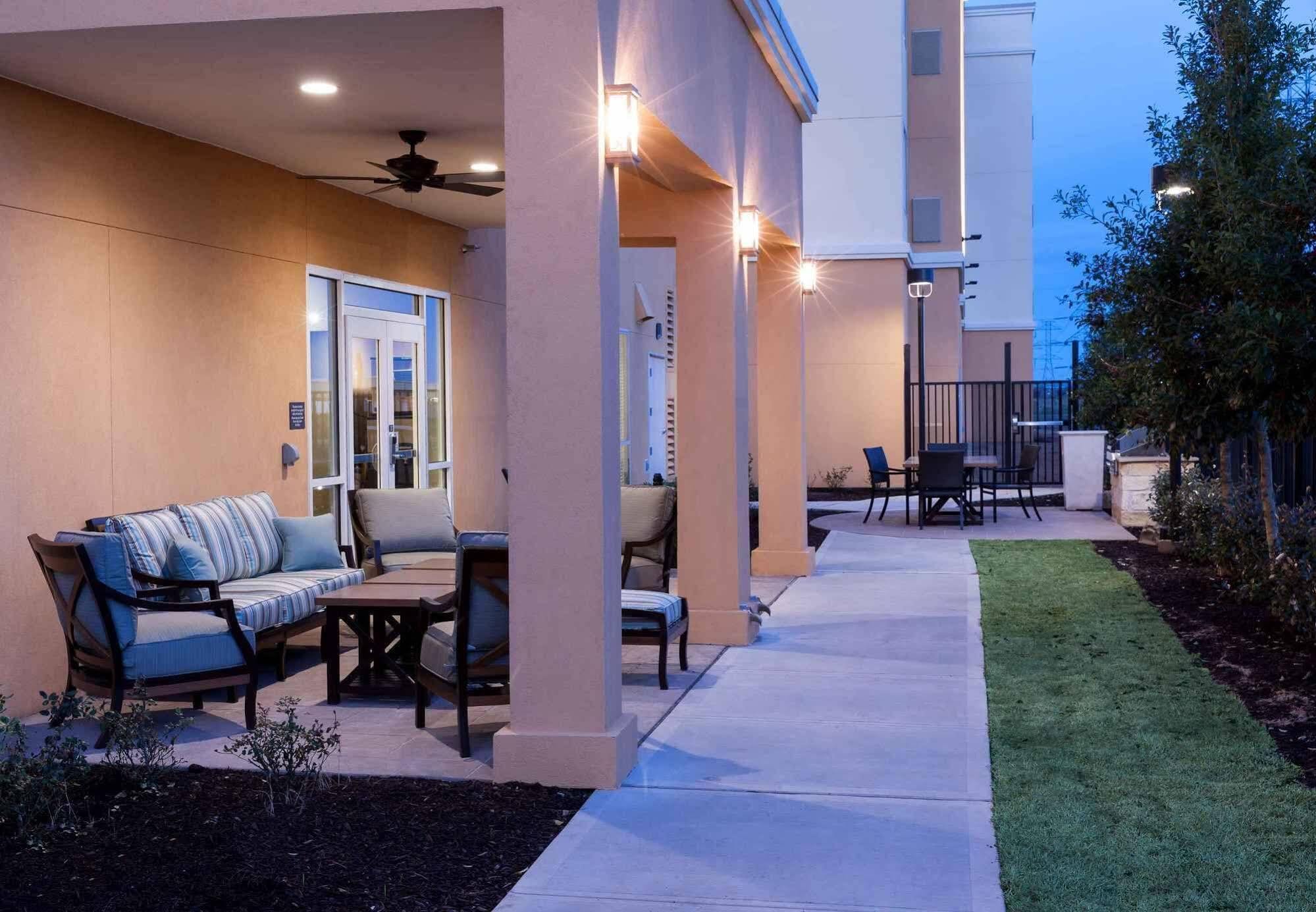 By Marriott Dallas Plano/richardson Plano